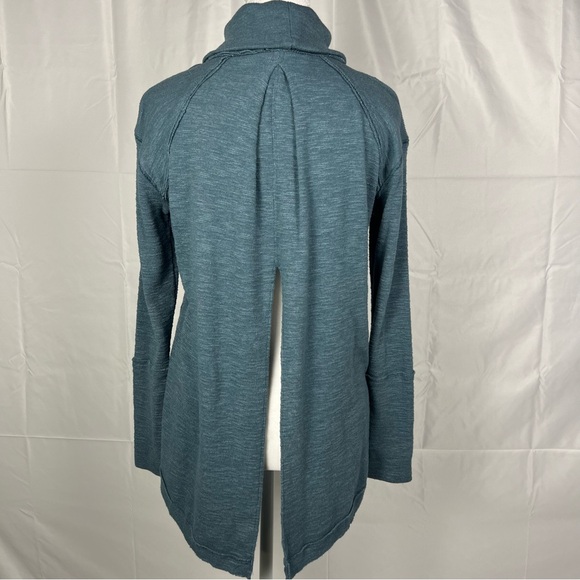 Free People We The Free Kori Split Back Turtleneck in teal. - Picture 6 of 10